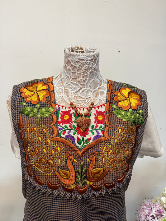 "Rebecca" Light brown Apron/ Mandil 2X