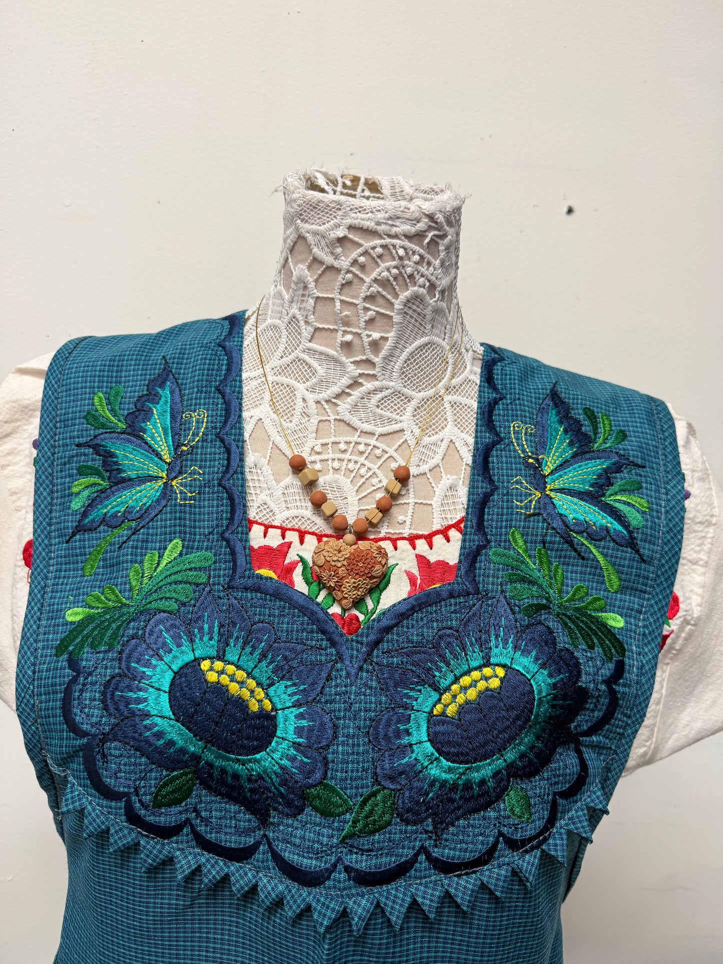 "Mary" Floral Apron/Mandil XL