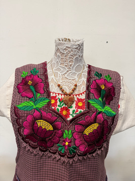 "Alice" Burgundy floral Apron/Mandil L