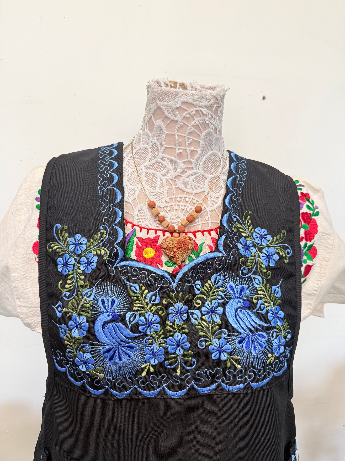 "Camila" Blue Floral Apron/Mandil (36) Medium