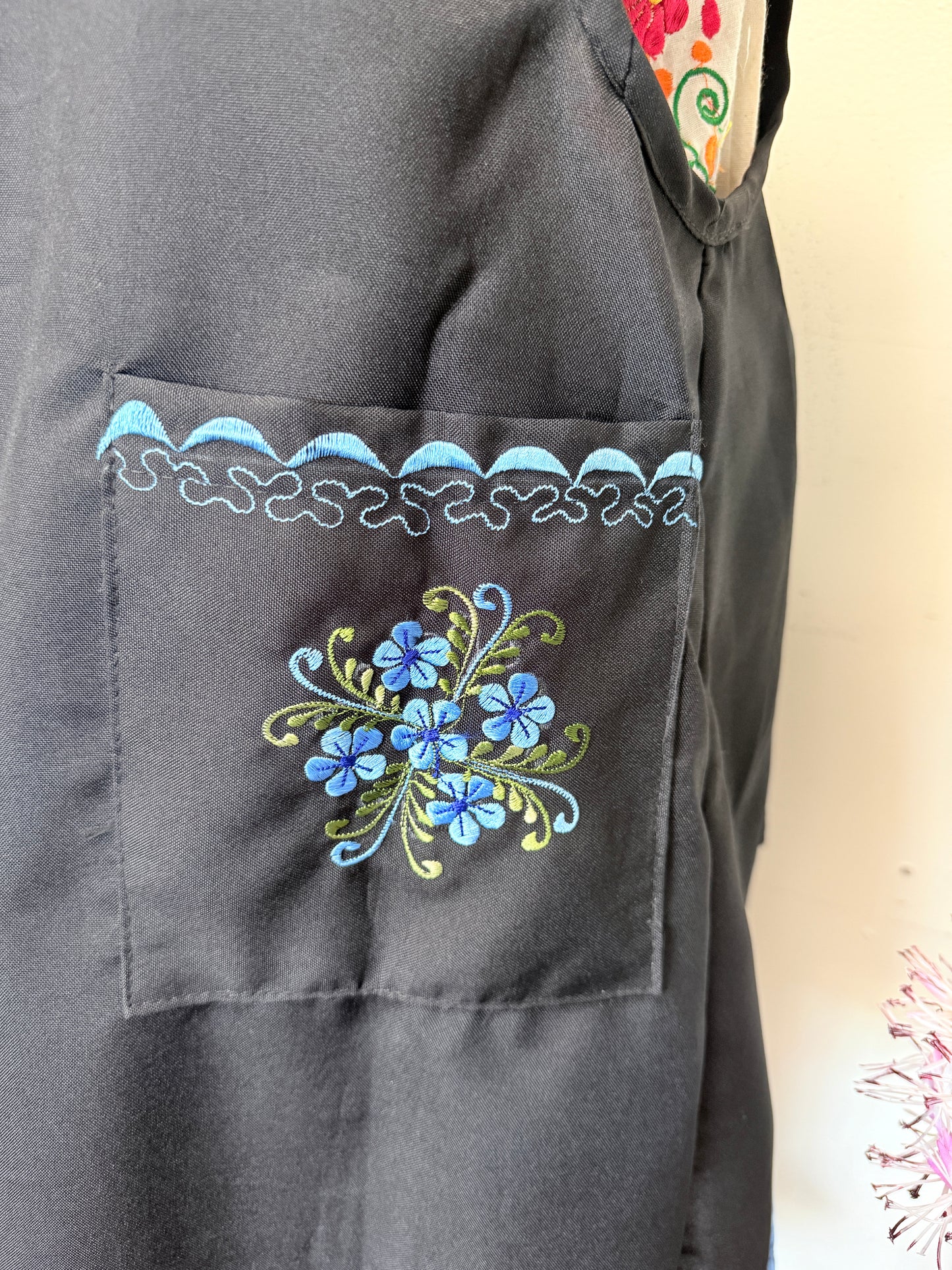 "Camila" Blue Floral Apron/Mandil (36) Medium