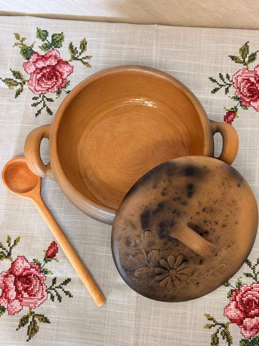 Cazuela B (cooking pot)