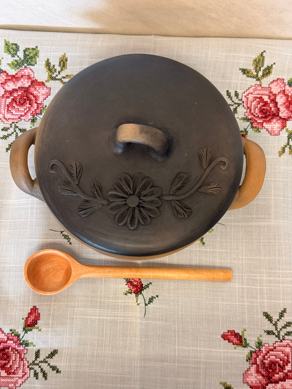 Cazuela "C" (cooking pot)