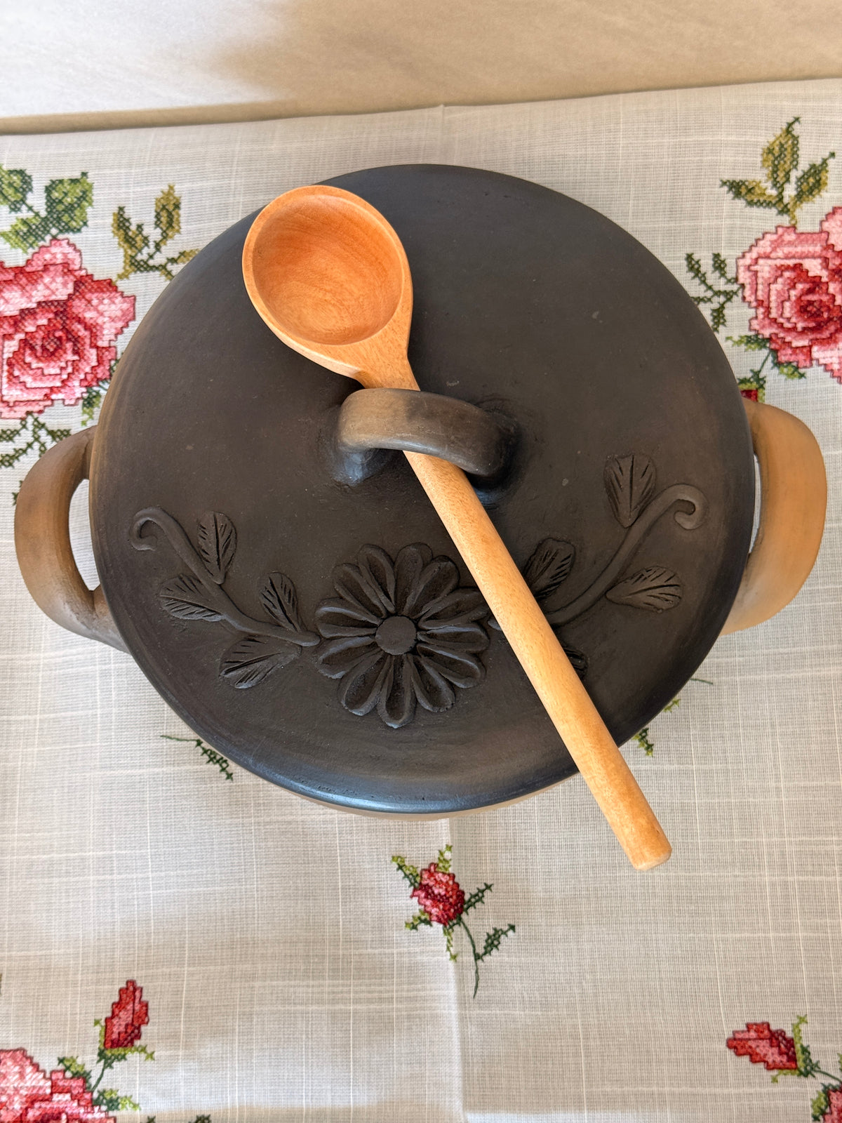 Cazuela "C" (cooking pot)
