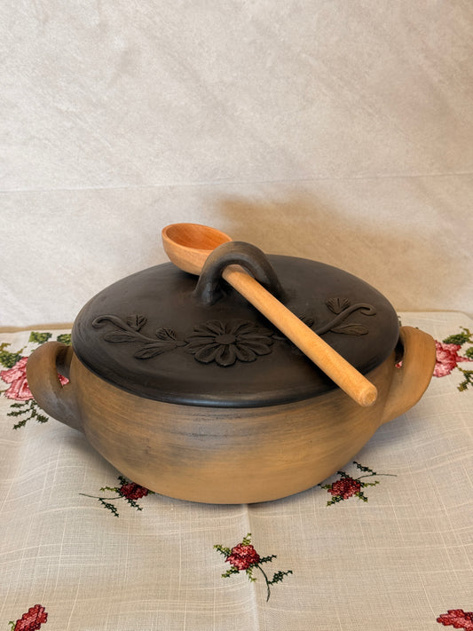 Cazuela "C" (cooking pot)