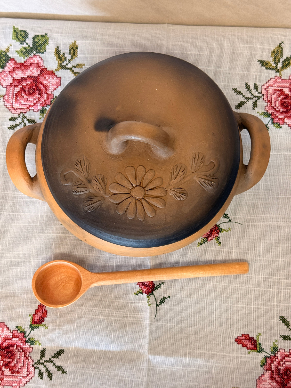 Cazuela "D" (cooking pot)