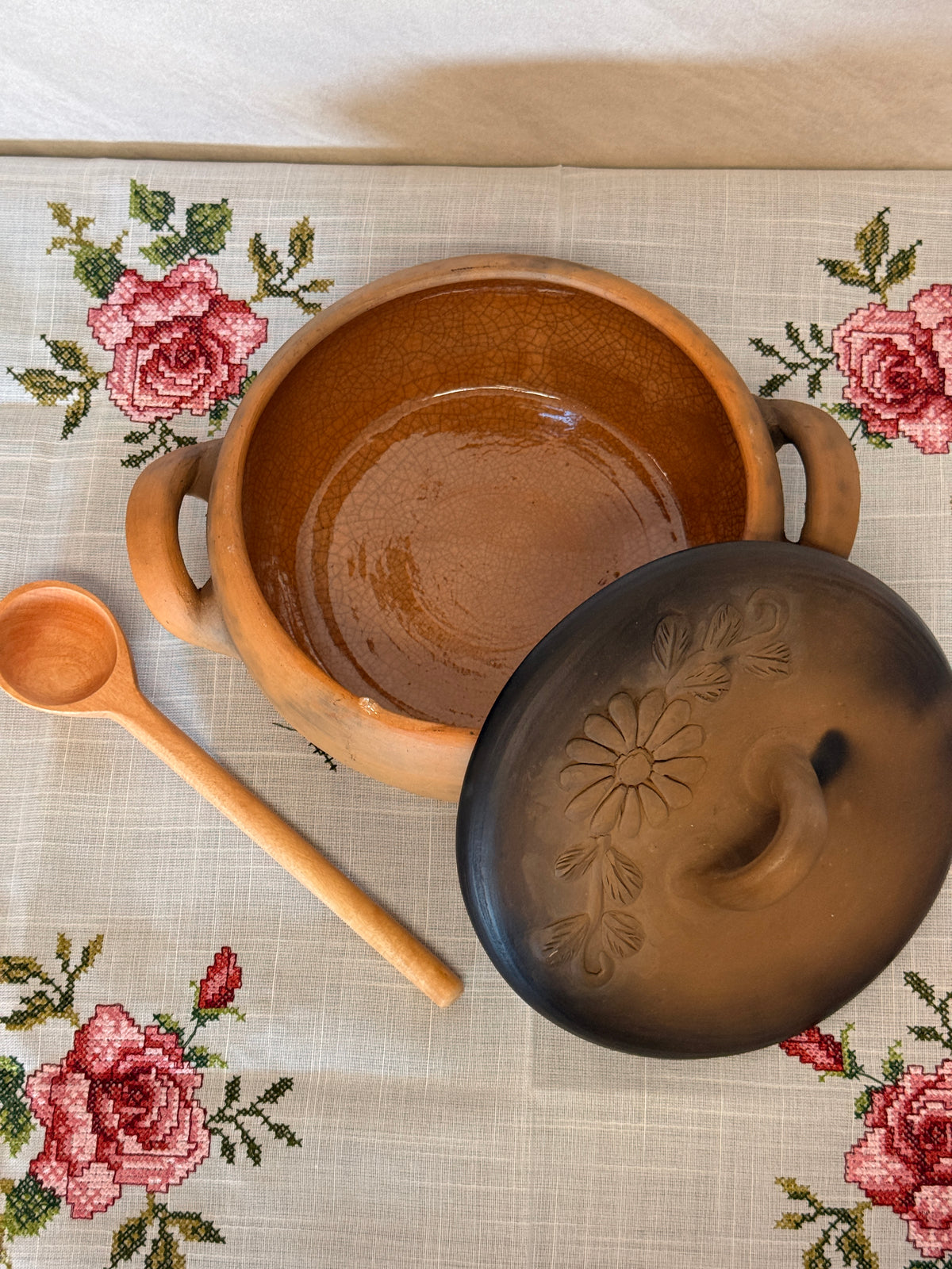 Cazuela "D" (cooking pot)
