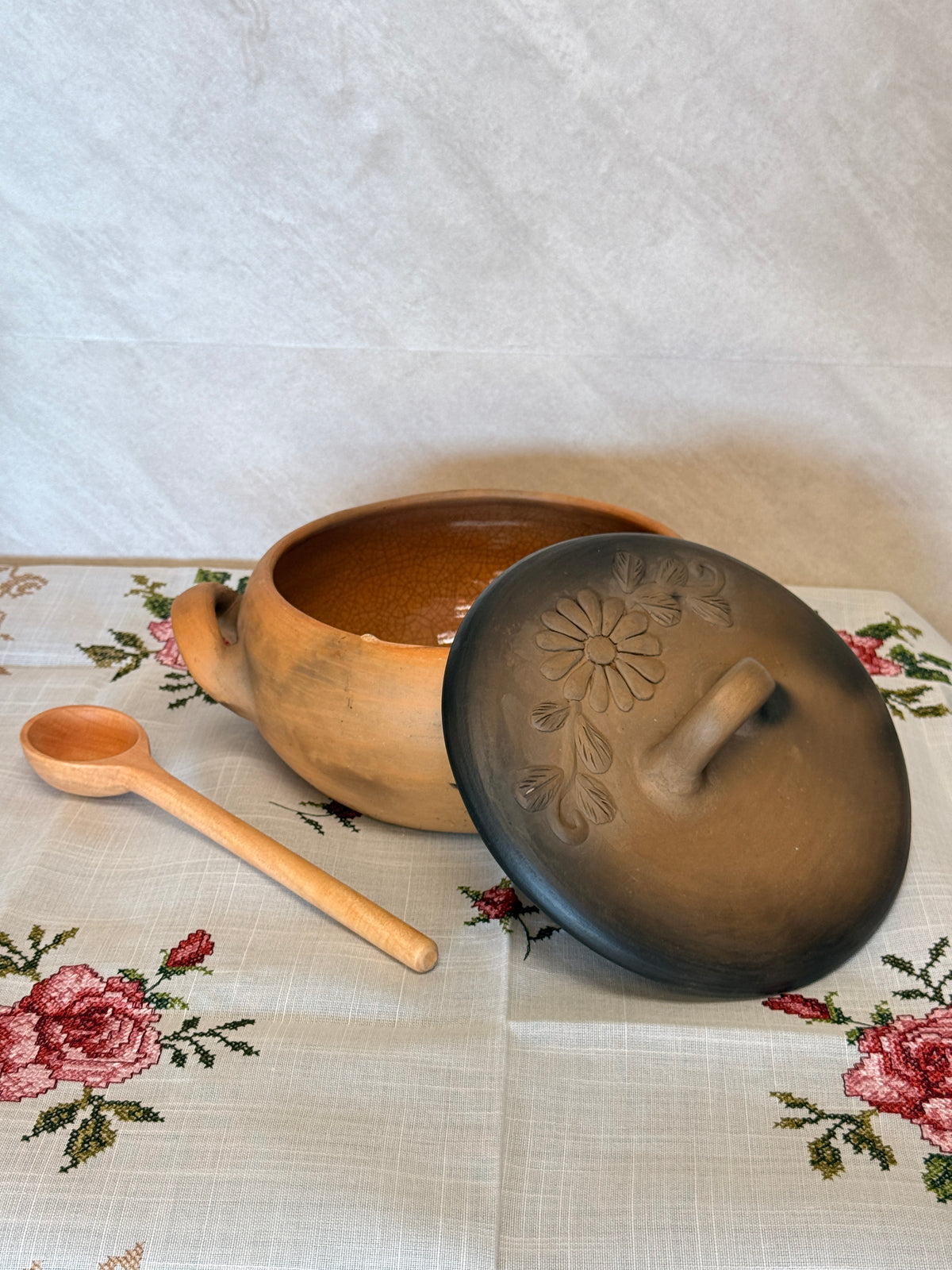 Cazuela "D" (cooking pot)