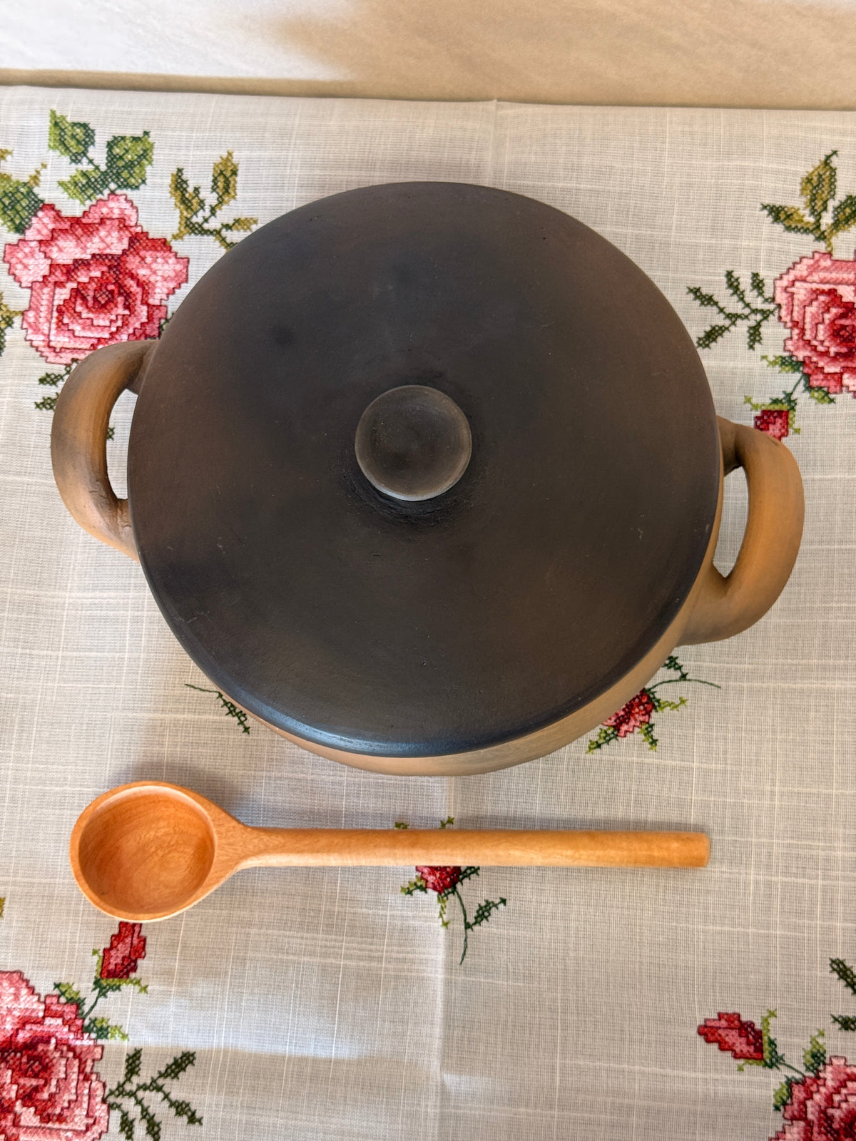 Cazuela "E" (cooking pot)