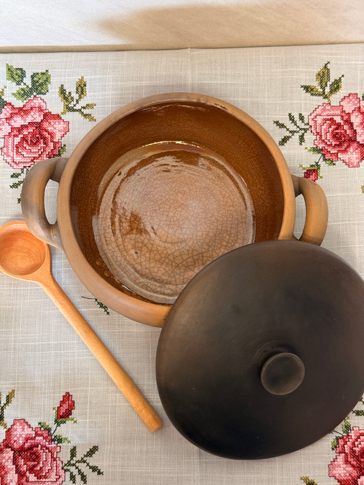 Cazuela "E" (cooking pot)