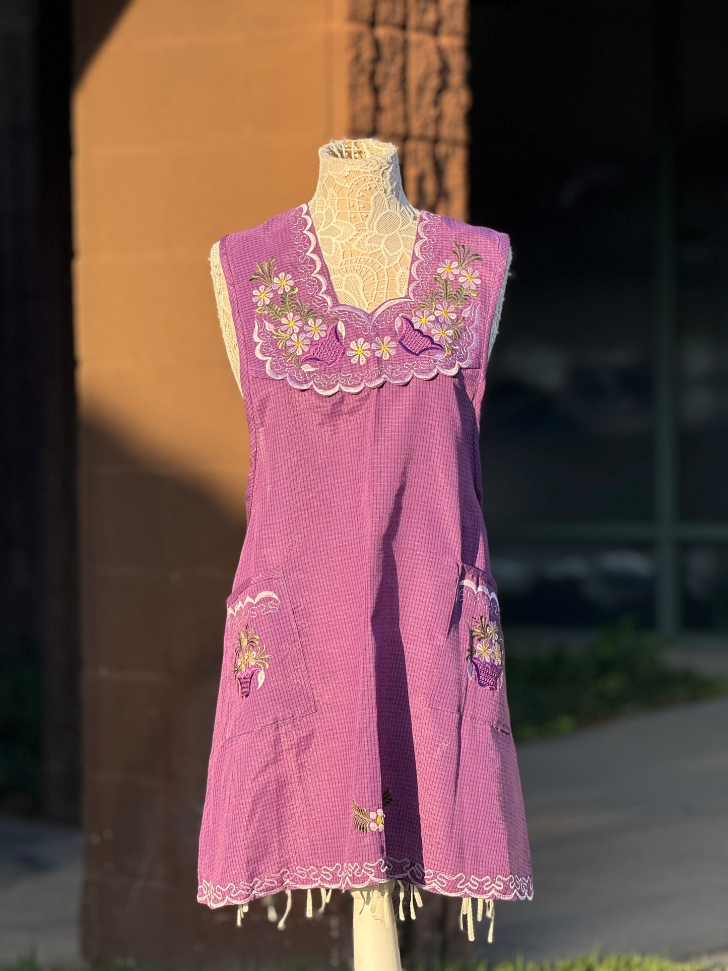 Purple Floral Basket Apron/Mandil XL