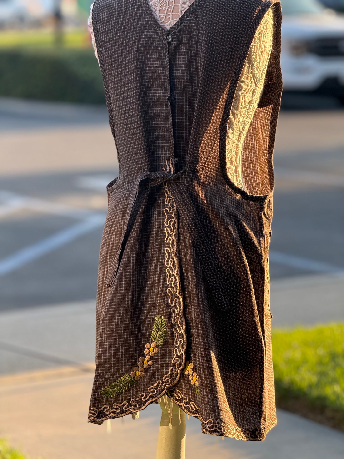 Floral Brown Aprol/Mandil XL