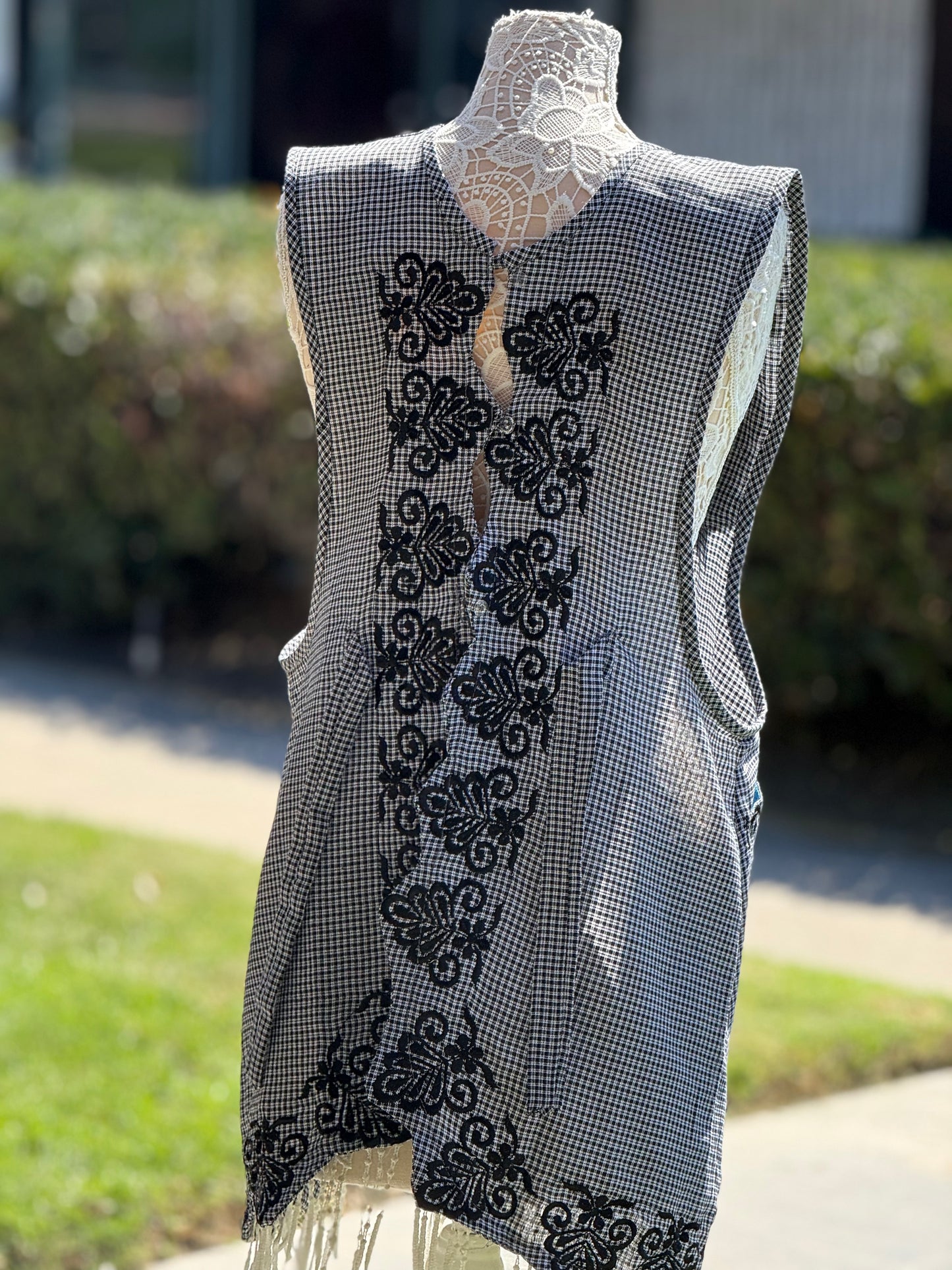 Black & White Apron/ Mandil Negro XL