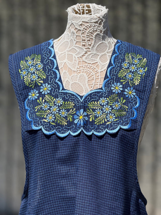 Dark Blue Apron/ Mandil Azul Marino XL