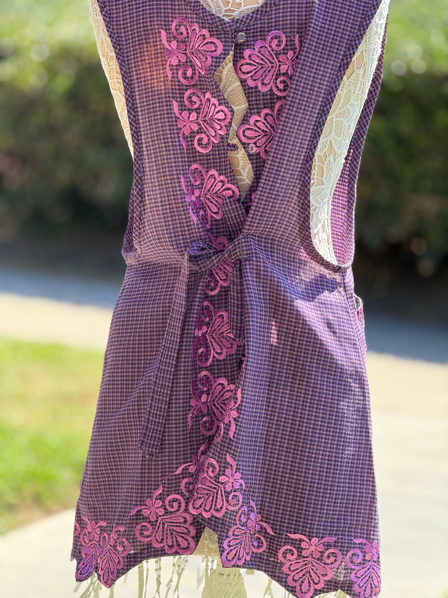 Grape Color Apron/ Mandil Uva L
