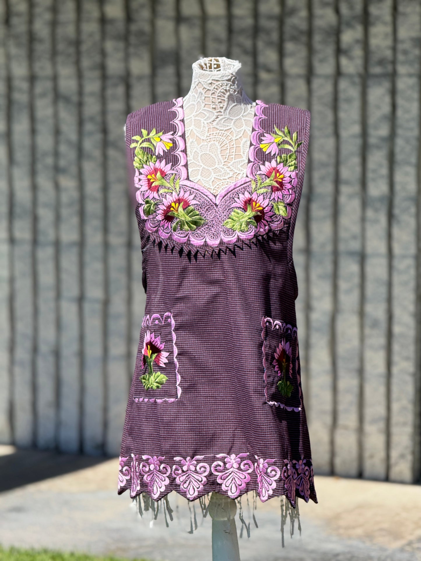 Plum Floral Apron/Mandil L