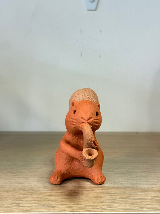 Ardilla musico / Squirrel Saxophone musician decor