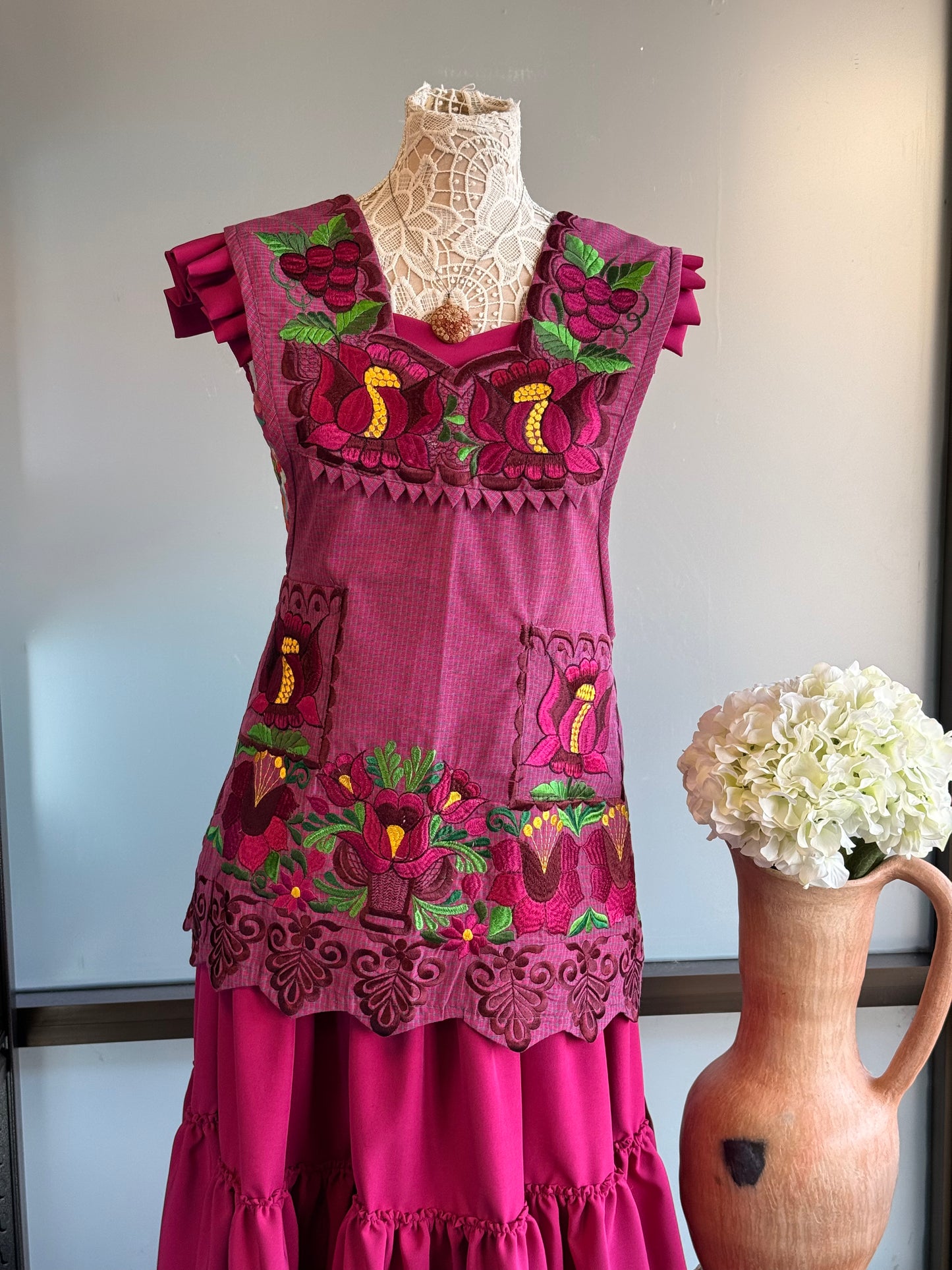 "Reina" Pink Embroidered Apron (34) Small