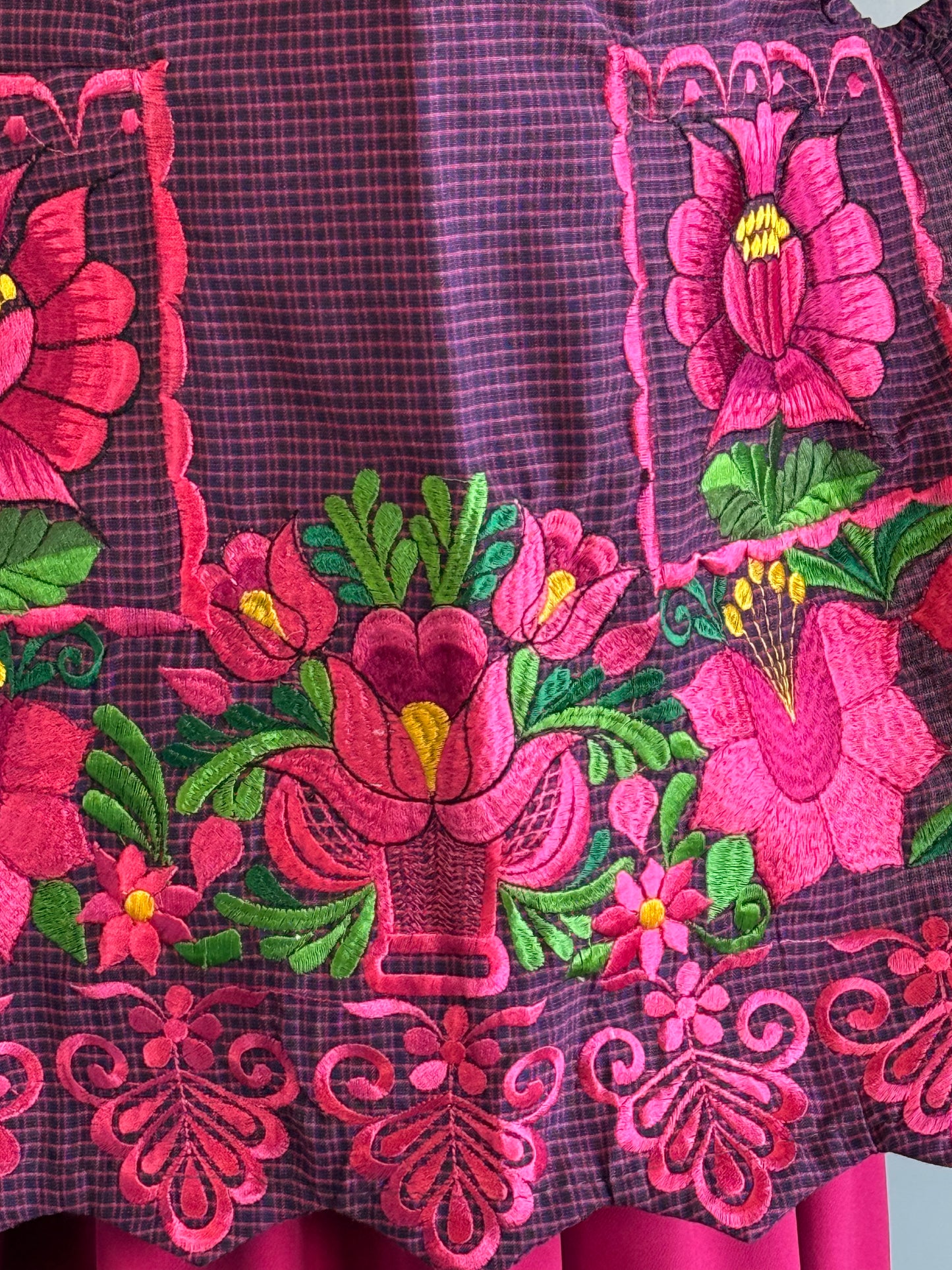 "Catalina" Purple/Pink Embroidered Apron (34) Small