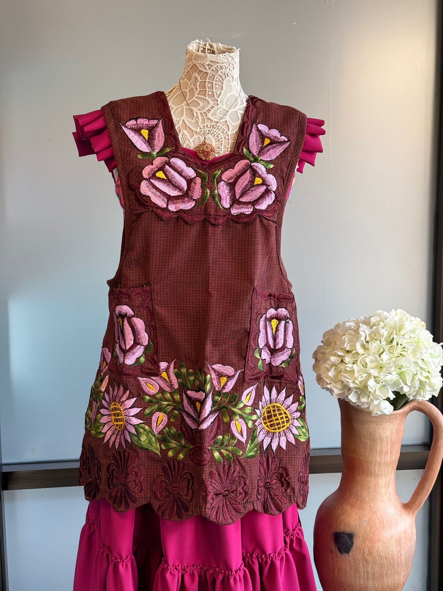 "Rosa" Burgundy Embroidered Apron (36) Medium