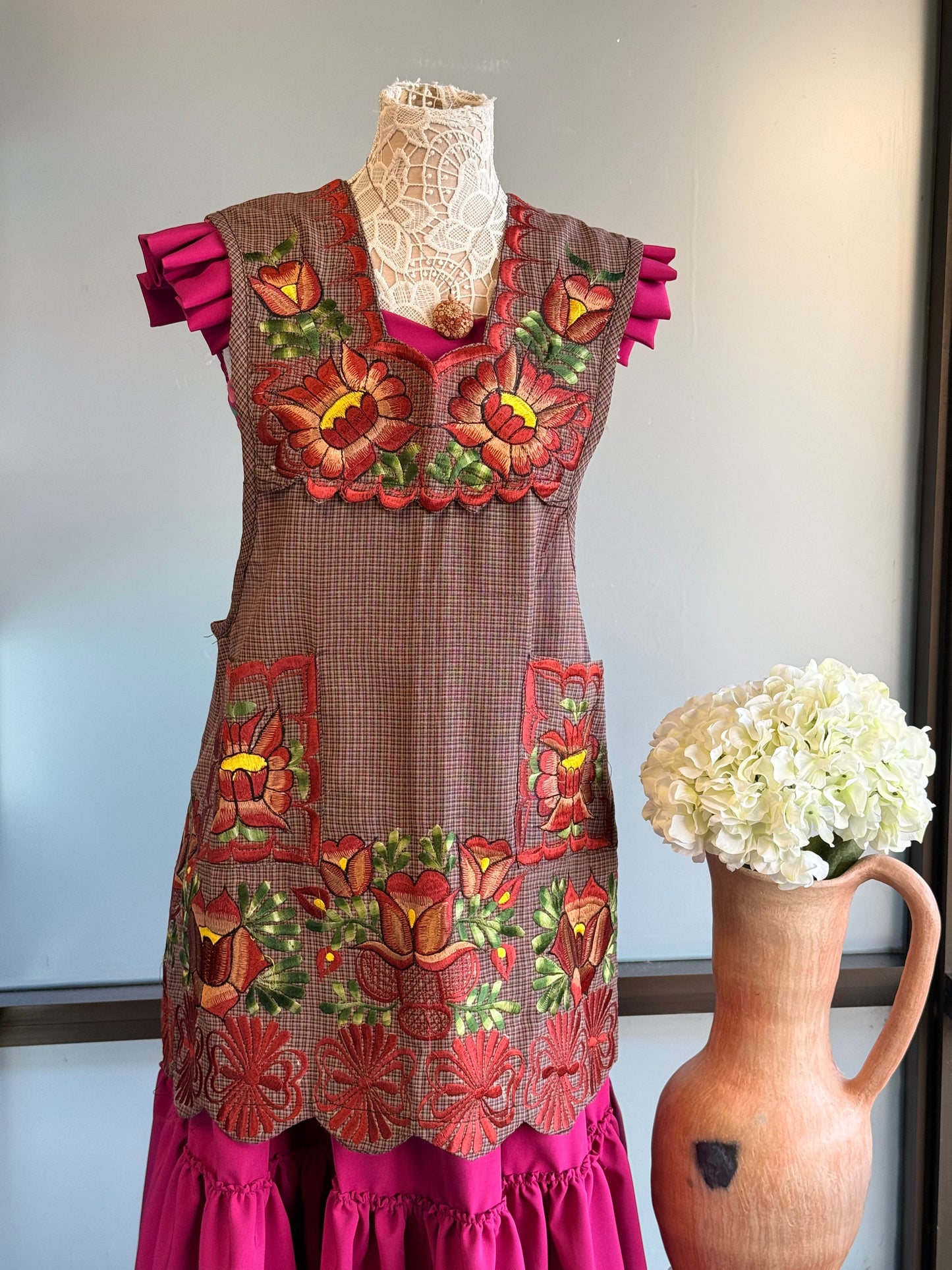 "Trinidad" Terracotta Embroidered Apron (38) Large