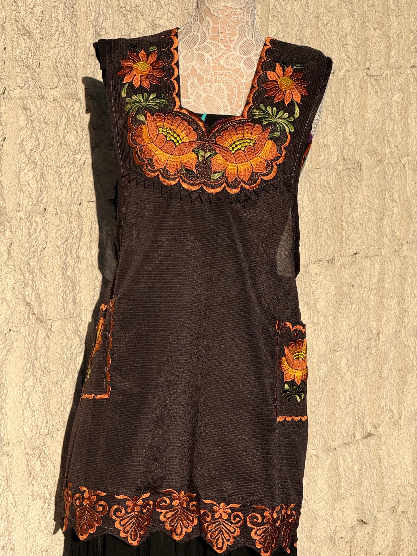 "Denisse" Fall Peacock Apron with Flower 2XL