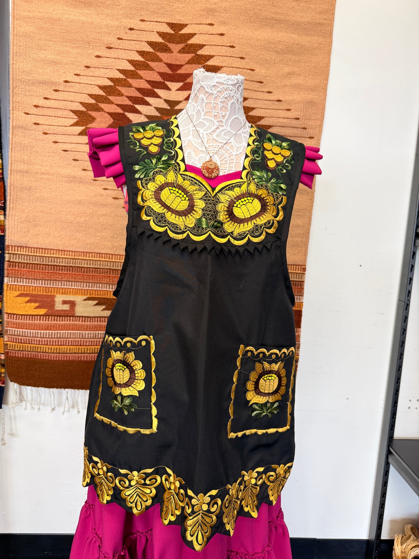 "Teresa" Black and Yellow Apron/Mandil (36) Medium