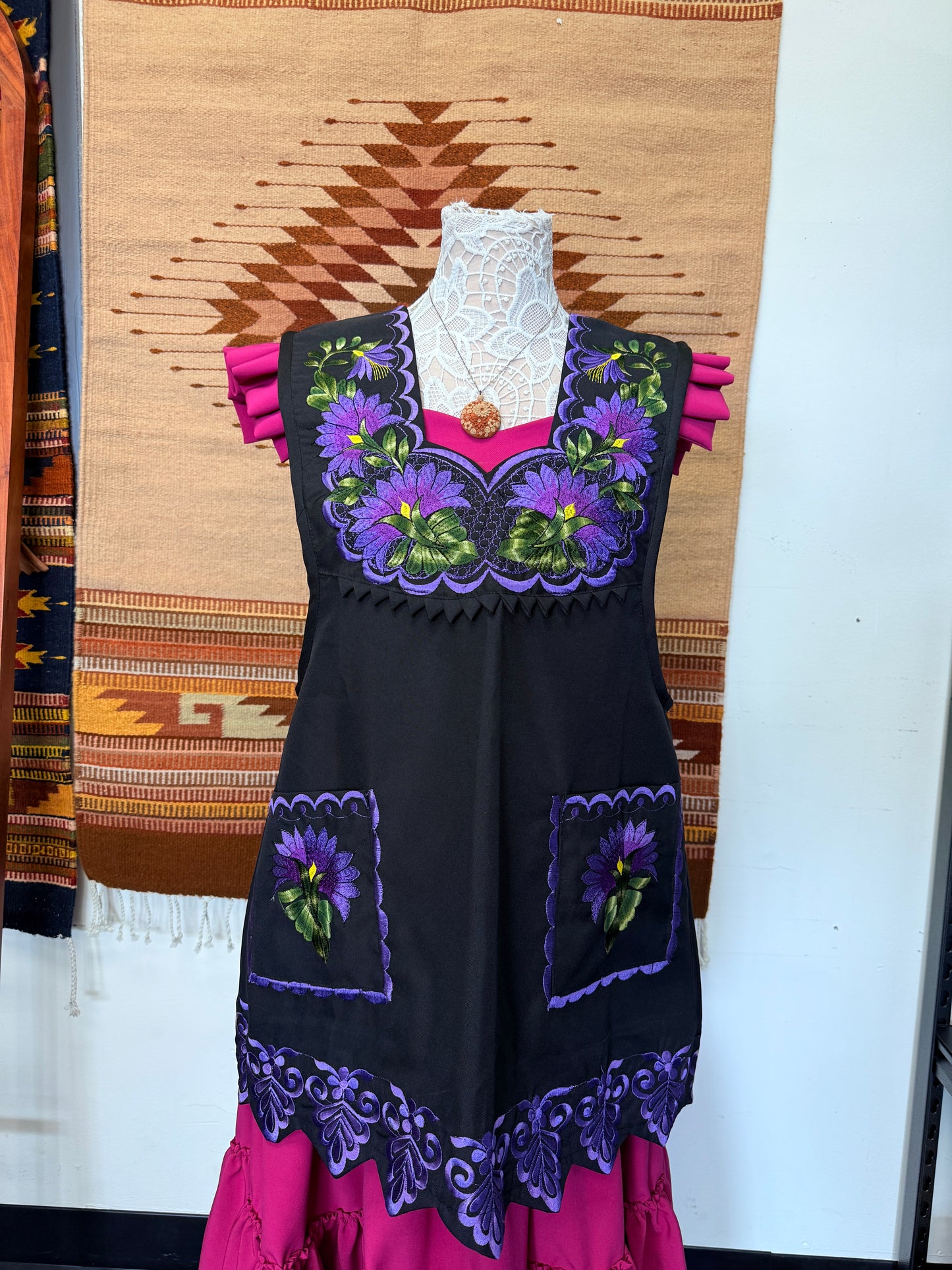 "Gloria" Black and Purple Apron/Mandil (36) Medium