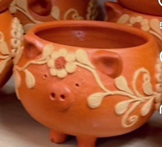 BORDADO RED PIGGY BOWL