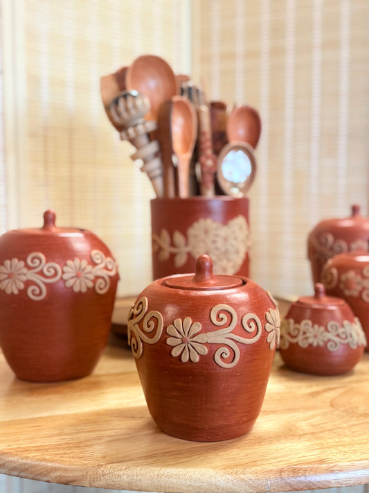 "Susy" Bordado 7'' sugar holder//cookie jar