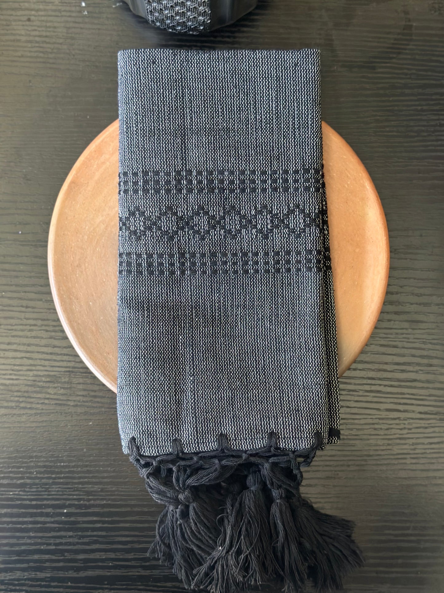 Anoche handtowel (black)