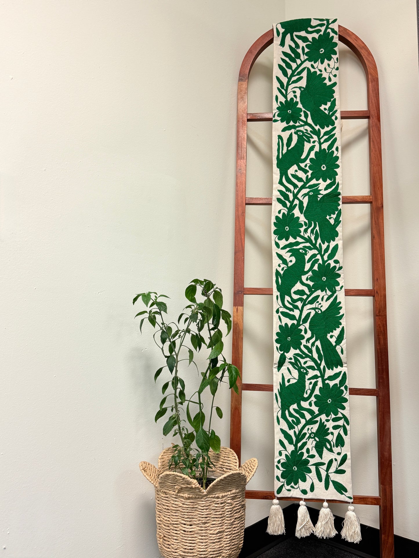 Laura Green Otomi