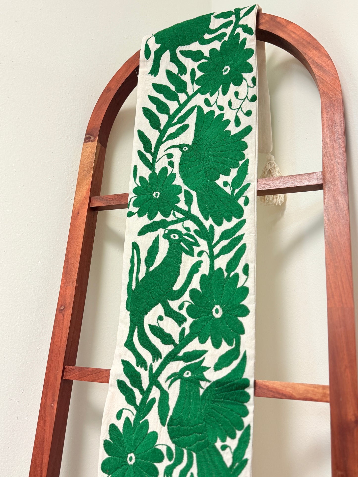 Laura Green Otomi