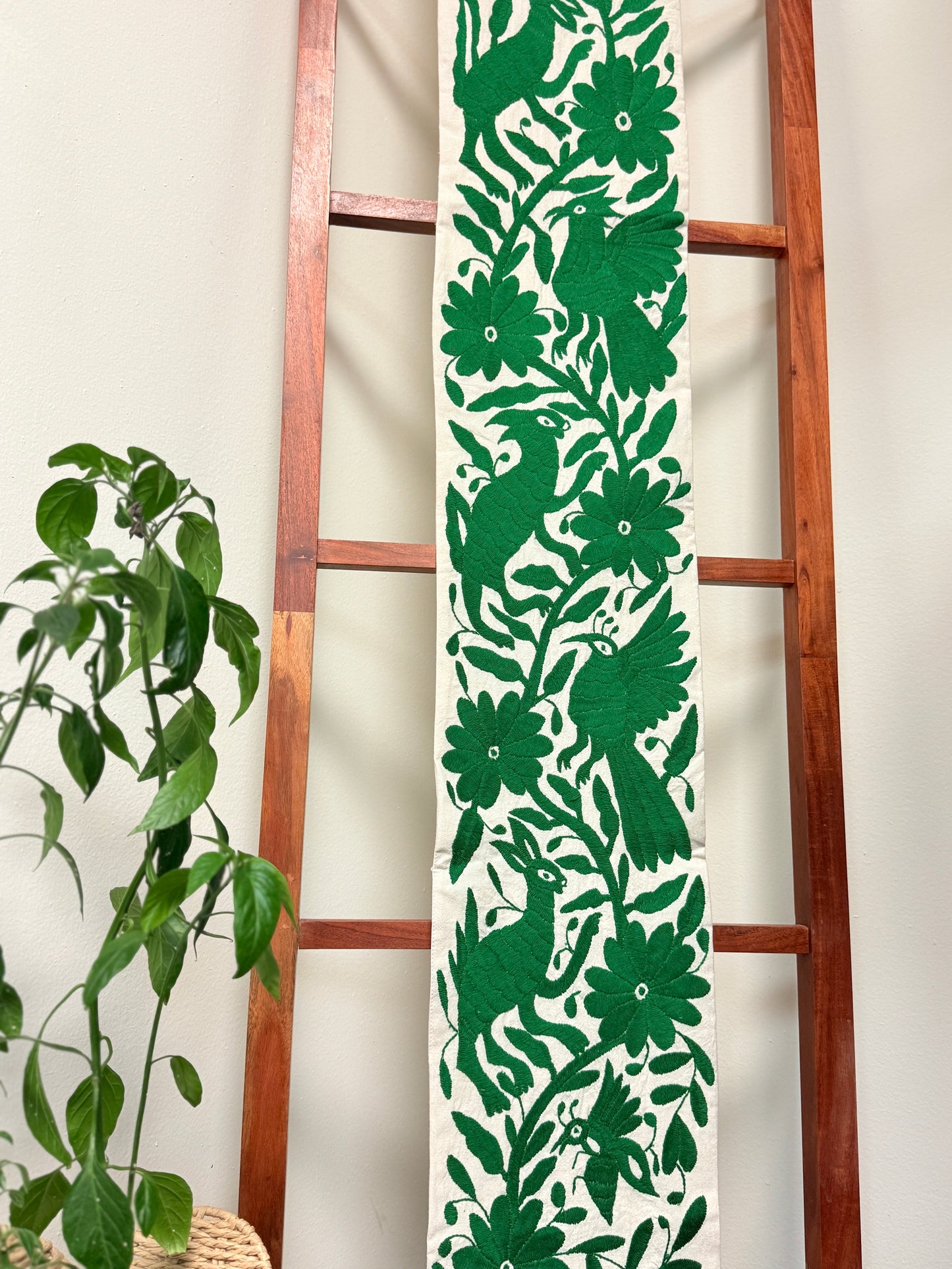 Laura Green Otomi