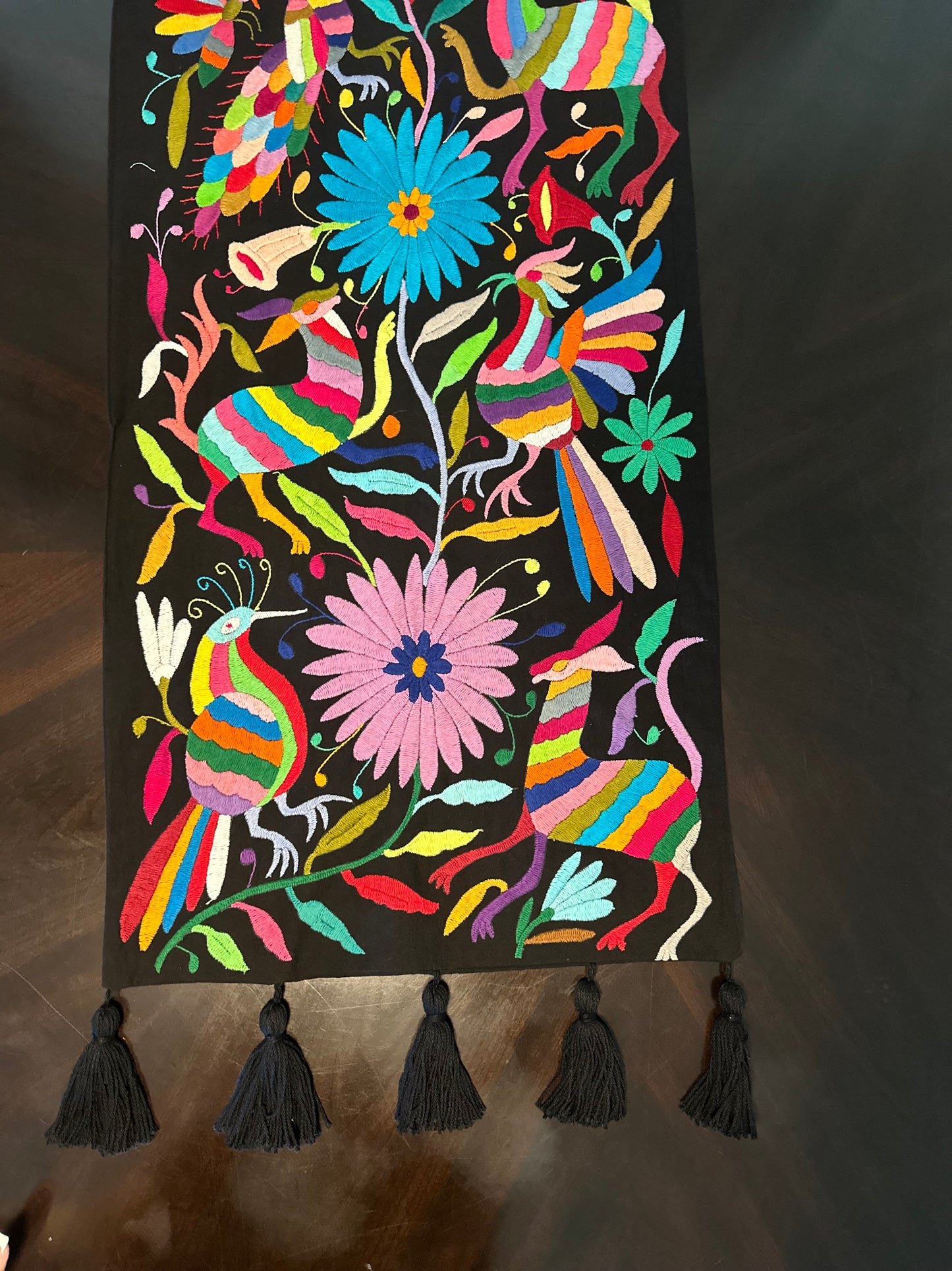 Multicolor table runner