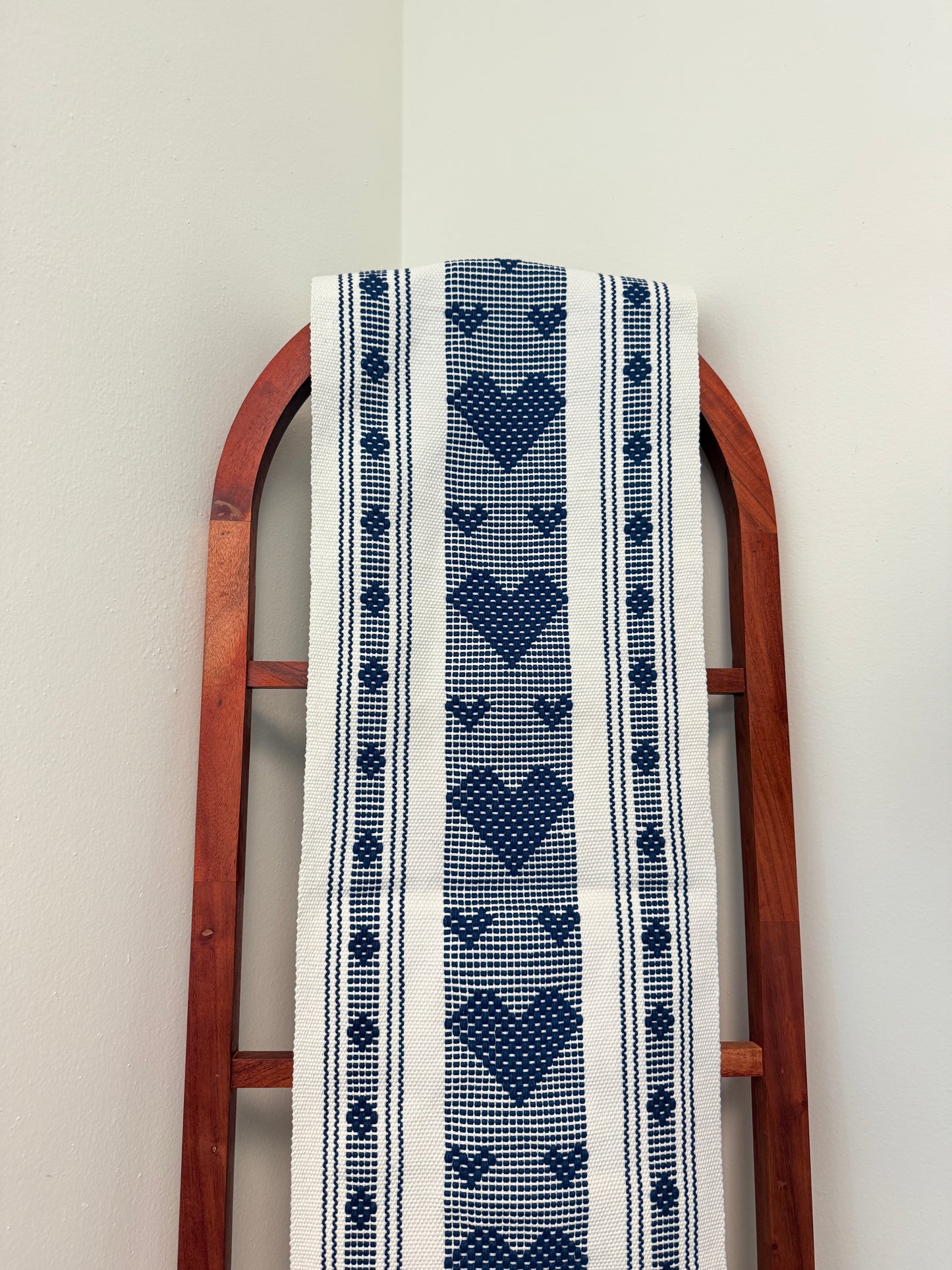 Adri Table Runner