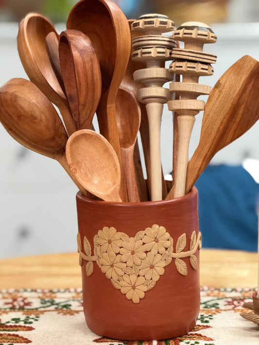 Heart bordado spoon holder/ portacuchara