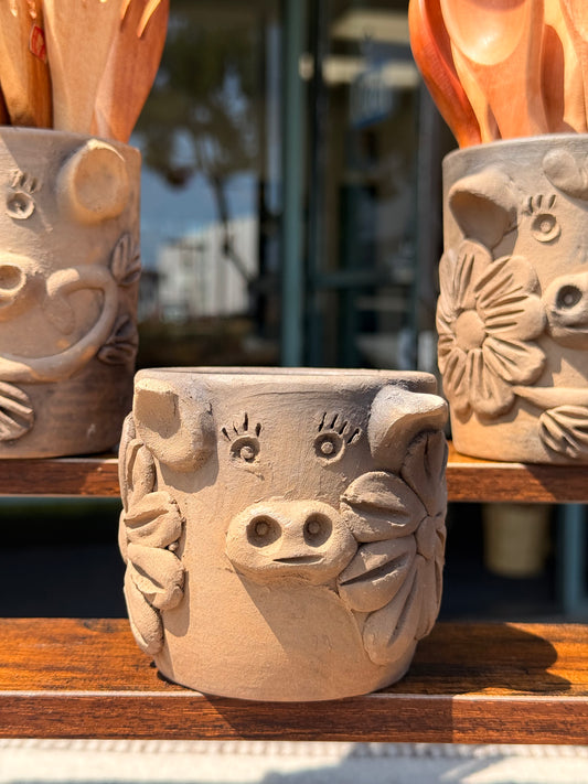 "Vicenta" 8oz Piggy Cup
