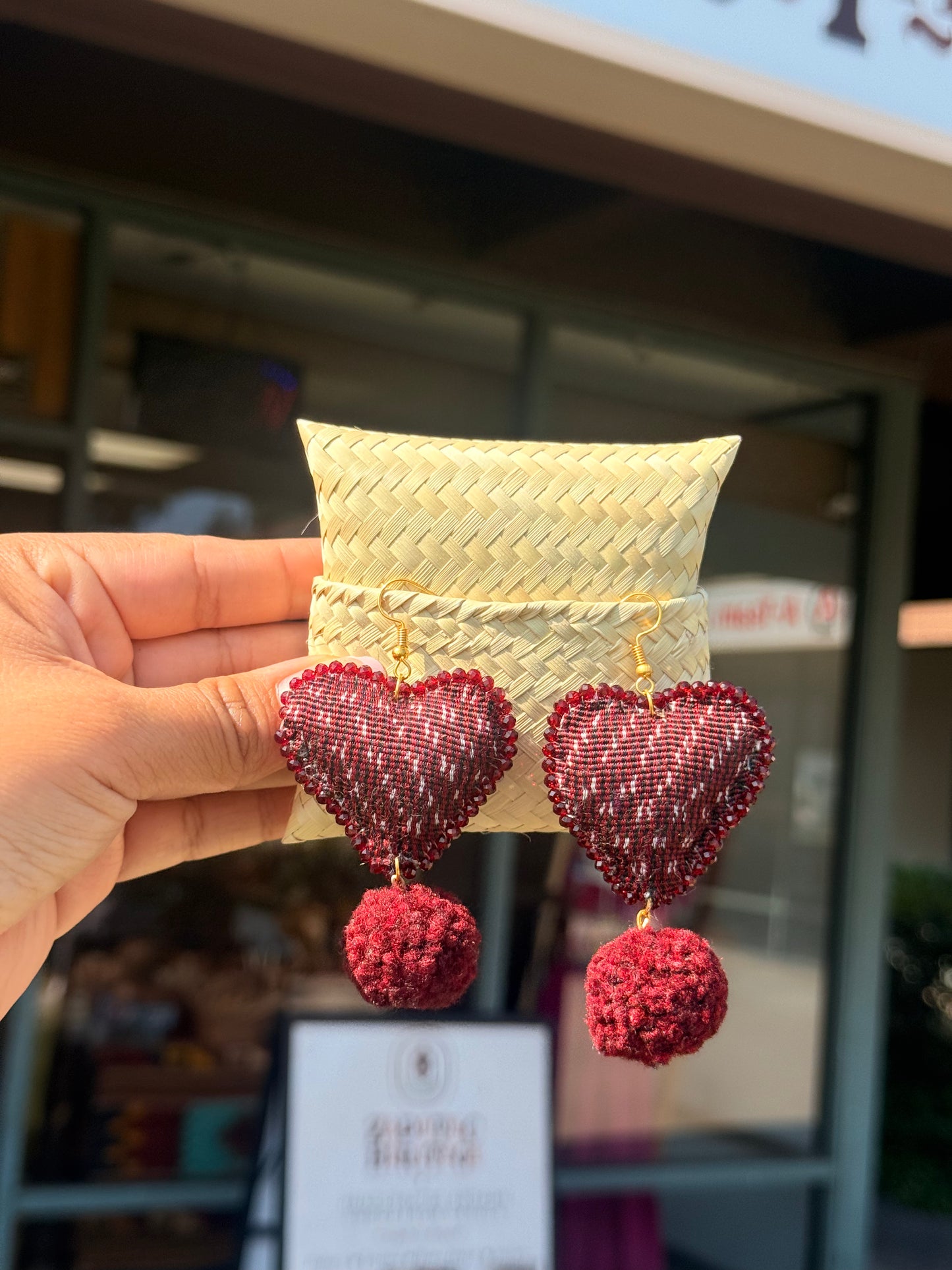 Aretes de rebozo "guinda"