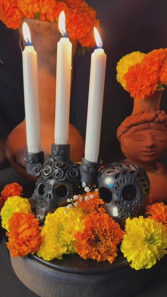 Small 3 - candleholder/candelero barro negro
